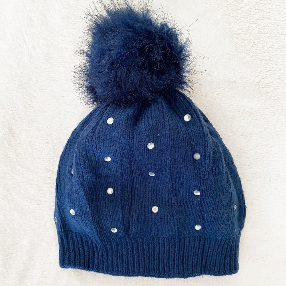 Hat w/Pom Pom